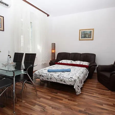 Apartman Marineta 8